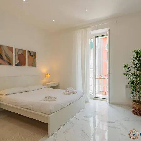 Alina Apartment By Apulia Accommodation Bari Exterior photo